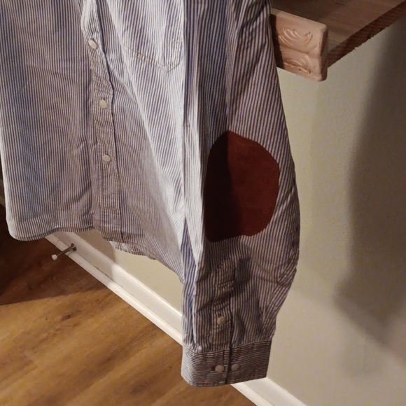 Mens XL button up - Picture 2 of 4